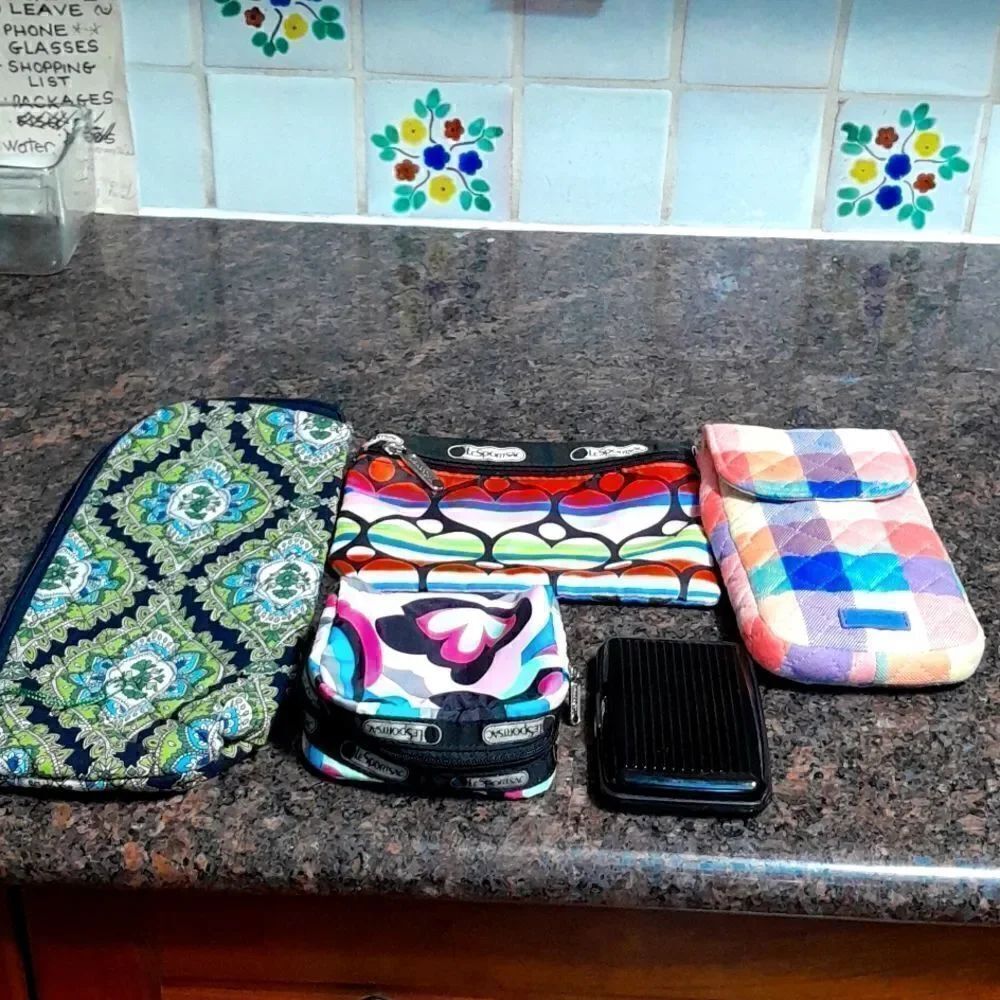 5 Assorted Keepers...Probably New...Assorted Sizes and Patterns.